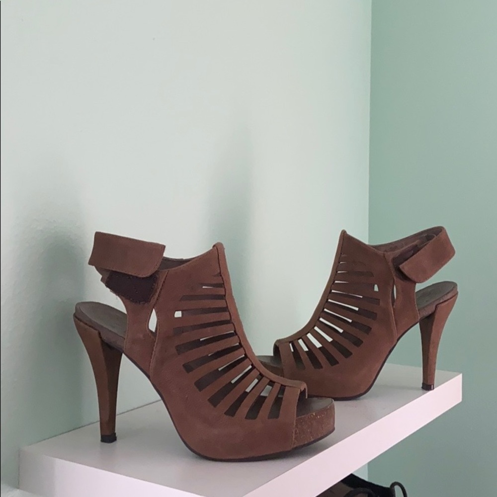 Vince Camuto heels